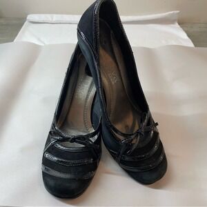 La Diva Black Suede Patent Bow Heels Pumps Shoes Women's 7‎ 1/2 B Marseille